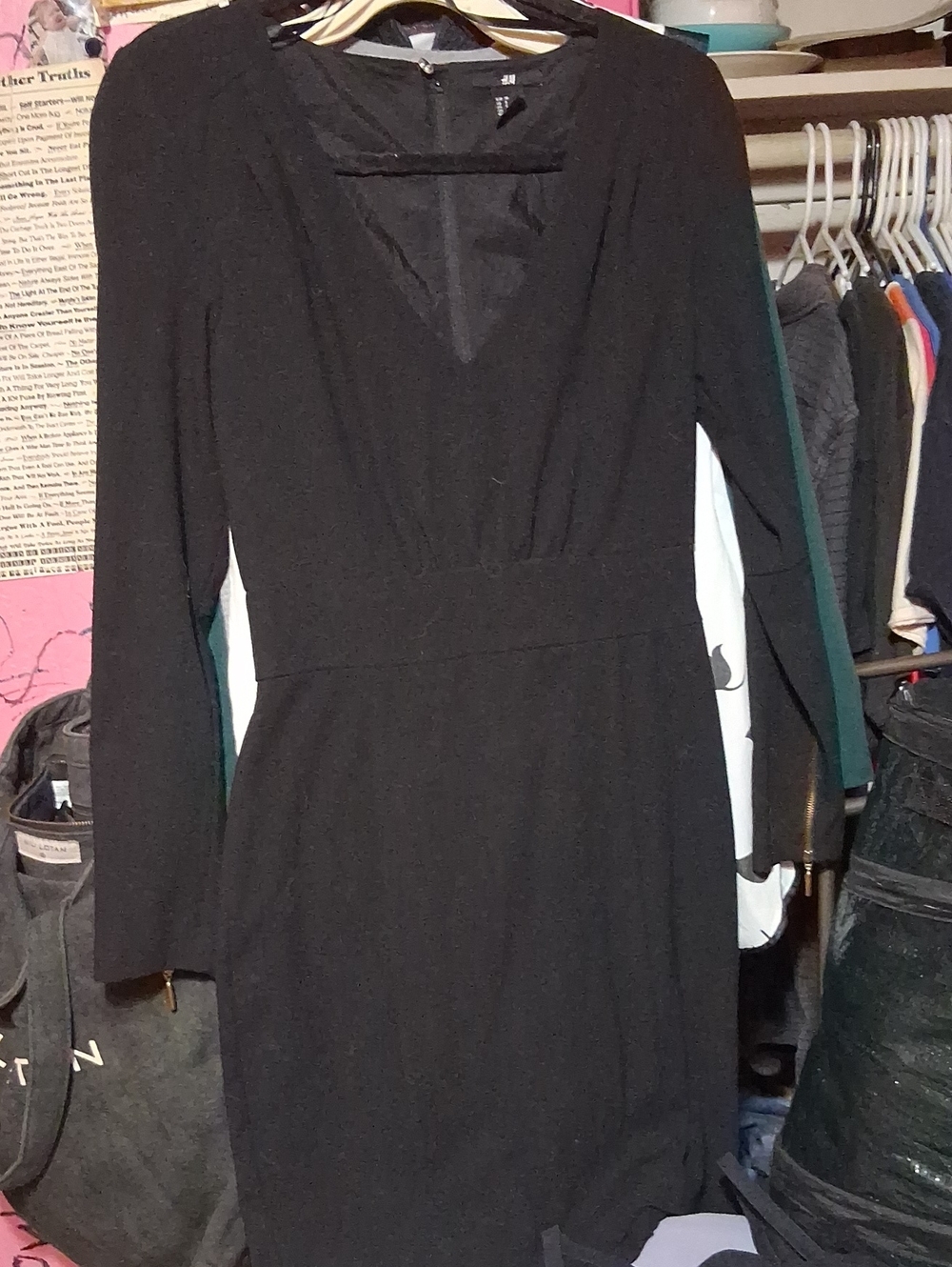 H&M Black Long-Sleeve V-Neck Sheath Dress